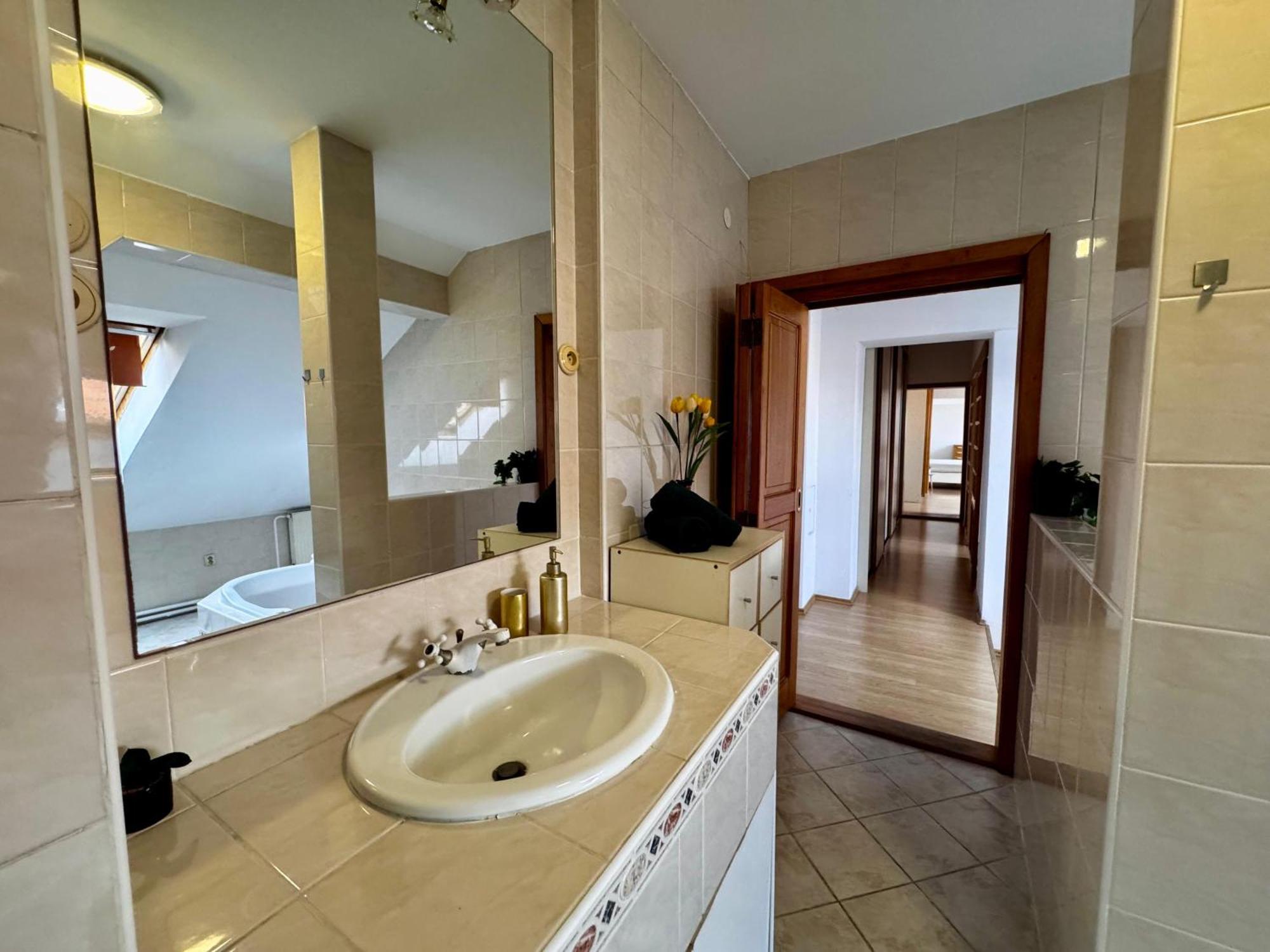 120 M2 Apartment In The Centre Of The Old Town Братислава Екстер'єр фото